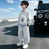 Ropa para Niños Ropa de Otoño para Niños Conjunto con Sudadera 2026 Nuevo Estilo Primavera y Otoño para Niños Medianos y Mayores Deportivo Otoño Fresco Atractivo Moderno