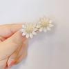 Nuevo clip para flequillo lateral de aleación versión coreana de flor de margarita de cristal fino pinza de pico de pato accesorios para el cabello tocado venta al por mayor