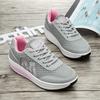 Zapatos Deportivos para Mujer 2025 Malla Transpirable Zapatos Mecedora Estilo Coreano Más Fácil para Combinar Casual Plataforma de Suela Gruesa Zapatos para Correr Venta al por Mayor