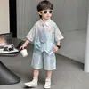 Conjunto de Três Peças de Verão Azul Gelo Nobre para Meninos Estilo Coreano Roupa da Moda com Manga Curta para Meninos Jovens