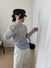 Camisa Simples de Lã com Base Estilo Japonês 6 para Mulheres, Nova Coleção de Outono, Malha Versátil Solta com Gola Redonda e Mangas Longas