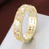 Anillo de Zirconia en Forma de Cruz Brillo Diamante Estilo Retro para Mujer Lujo Ligero Diseño de Nicho Anillo para Dedo Índice Vintage Sensación de Alta Gama Anillo de Mano de Obra Pesada