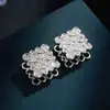 Modernos Puños de Oreja de Lujo Ligero con Forma Geométrica, Aleación de Cobre Microincrustada con Circonita, Pendientes Exquisitos Galvanizados en Oro Real, Accesorios para Orejas Versátiles para el Viaje Diario