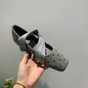 Zapatos Mary Jane cuadrados de estilo minimalista francés con lunares para mujer 2026 verano nuevos para el trabajo con correa única de corte bajo versátiles zapatos de vestir sencillos