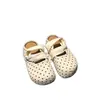 Pantuflas de punta abierta para mujer para usar en exteriores, 06 nuevos zapatos de mujer populares de otoño, a la moda, versátiles, casuales, zapatos tipo Birkenstock