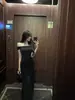 Vestido de Verano Sexy Negro de Lentejuela Fina y de Alta Gama, Hombros Descubiertos con Escote de Una Sola Línea, Ceñido a la Cintura, Adelgazante y Largo, Estilo Socialité