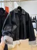 Chaqueta de cuero para mujer de estilo retro de Hong Kong, de alta gama, corte holgado, adelgazante, nueva para otoño-invierno, diseño para commuting en figuras petite