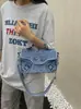 Yuezi 2026 Verano Nueva Moda Versátil Mezclilla Tachonada Bolsa Cuadrada Pequeña Gran Capacidad Bolso de Hombro Cruzado para Viajes