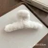 Presilha de cabelo de pelúcia em formato de peixe para outono e inverno para mulheres, luxo leve e toque de alta qualidade, tamanho grande para cabelos grossos, acessório de cabelo versátil tipo pinça de tubarão