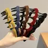 Diadema Retro Maillard de Terciopelo Rojo con Dientes Ondulados para Lavado de Cara y Presión del Cabello Accesorios para el Cabello de Alta Gama Nuevo Estilo para Mujer