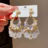 Pendientes de Borla de Cristal de Resina Incrustados de Diamantes con Forma de Rombo Lujo Accesible Ganchos de Oreja de Gama Alta Moda Personalizable Pendientes Versátiles para Mujer