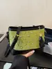 Bolso acolchado de moda transfronterizo para mujer 2025 Nuevo Bolso cruzado versátil casual de nicho con diamantes Bolso tipo cubo de estilo popular para mujer
