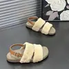 Sandalias de mujer tipo mule de moda con diseño de una sola tira, colección otoño/invierno 2026, con material mullido y estilo inspirado en Birkenstock