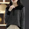Suéter fino de algodão para primavera e outono, blusa de tricô de algodão puro com meia-botoadura, camisa básica listrada elegante feminina com gola redonda