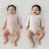 Macacão para Bebê Recém-Nascido Estilo Primavera e Outono, Roupa de Peça Única para Bebê, Macacão Triângulo para Bebê Recém-Nascido Primavera e Outono