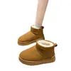 Comercio exterior talla extra botas de algodón del noreste de caña corta 2024 invierno nueva moda ropa de abrigo forro polar cálido suela gruesa botas de nieve mujer