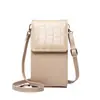 Fábrica de artículos de cuero de Guangzhou bolsa hecha a medida para mujer bolsa para teléfono móvil bandolera diagonal mini monedero procesamiento a figura