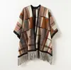 Elegante Chal Británico de Bloques de Color de Imitación Cachemir de Doble Cara para Hombres y Mujeres, Bufanda Chal Cálido de Borlas de Alta Gama para Otoño e Invierno