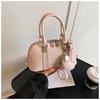 Bolsa de Mão Feminina Moda Primavera Transfronteiriça 2026 Nova Bolsa Simples de Concha Bolsa de Ombro Único Transversal de Nicho