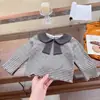 Conjunto de Dos Piezas para Niña: Top Rayado con Cuello de Muñeca y Pantalones de Campana, Nuevo Estilo Casual para Primavera/Otoño 2026, Atuendo Infantil