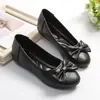 Grulla Blanca Almohada Calabaza Viejo Pekín Zapatos Versátiles Suela Plana Cuero Suave Zapatos de Una Sola Pieza Mujer 2026 Nuevo Primavera Otoño Lazo Madre Suela Suave