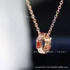 Collar Óseo de Serpiente Inteligente Baojia Anillo Único Diamante Fritillaria Calcedonia Roja Malaquita Cadena para Clavícula Simple Europea y Americana Marca Grande
