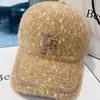 Boné de Baseball com Letra de Strass para Mulheres, Chapéu Quente de Outono e Inverno, Moda Coreana Versátil Boné Bico de Pato de Pelo de Visão Ins
