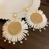 Pendientes Geométricos de Flor de Ratán Estilo Resort de Playa, Pendientes de Lujo Ligero y de Gama Alta, Pendientes Bohemios de Moda y Personalizados