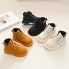 Botas Infantis Outono e Inverno 2026 Botas Curtas para Meninos Retro Britânico Botas de Couro para Meninas Sola Macia Antiderrapante Sapatos de Bebê