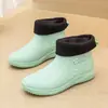 Botas de lluvia cortas para mujer de comercio exterior transfronterizo, impermeables, antideslizantes, botas de agua, resistentes al desgaste, zapatos Joker para exteriores, zapatos de agua para trabajo de cocina al por mayor