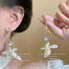Pendientes Largos con Borla de Flor de Zirconia con un Toque de Lujo Ligero y de Alta Gama, Pendientes de Artesanía Pesada Estilo Bosque, Modernos y de Diseño Único