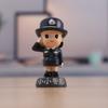 Artesanías de Resina Pequeño Oficial de Policía Exquisita Figura 3D Decoración Fuerzas Especiales Adorno para Tablero de Coche