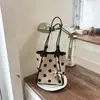 Bolsa Tote de Lona com Bolinhas Super Popular para Mulheres 2026 Nova Verão Estilo Nicho Não Lotado Grande Capacidade para o Dia a Dia Bolsa de Ombro