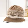 Otoño Invierno Mujer de mediana edad y anciana Cálido con felpa interior Sombrero de lana para madre Sombrero de pescador tejido con protección para las orejas y protección contra el frío de pelo de conejo para señora mayor abuela