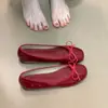 Zapatos planos rojos de punta redonda con lazo, modelo nuevo 2025, bailarinas versátiles de corte bajo para mujer