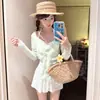 Traje de baño para mujer estilo coreano con sensación de alta gama, amarillo claro, conservador, deseo puro, manga larga exterior, dos piezas con shorts tipo boxeador, adecuado para aguas termales y vacaciones