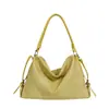 Bolso de axila de cuero suave casual estilo coreano para mujer, verano 2026, gran capacidad, lujo ligero, versátil para ir al trabajo, bolso de hombro y cruzado