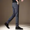 Pantalones casuales color caqui de alta gama italianos para hombre, nuevos pantalones rectos versátiles de corte slim para otoño e invierno 2026, de negocios