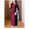 Vestido Francês da Moda para Mães 2024 Novo Vestido de Manga Curta de Luxo Leve para Banquete de Casamento de Primavera para Sogra