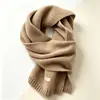 Bufanda de punto de color liso estilo coreano para otoño e invierno para mujer, engrosada, suave y versátil, bufanda larga, calentador de cuello cálido para estudiantes y parejas