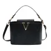 Bolso de Mano Cuadrado Pequeño Estilo Coreano de Moda para Mujer de Este Año, Nuevo Modelo Verano 2026, Bolso de Hombro Ligero de Lujo Acolchado, Bolso Cruzado para Viajar