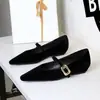 3686-K209 Zapatos de Metal con Hebilla Estilo Coreano para Mujer con Punta Fina, Boca Baja, Tacón de Cuña de Moda, Correa Única con Hebilla, Zapatos Bajos de Una Sola Correa para Mujer