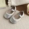 Sapatos de Princesa para Meninas 2026 Novidades de Primavera Sapatos Infantis Sapatos de Cristal Sapatos Pequenos de Couro para Meninas Sandálias Bebê Tendência Estilo Único