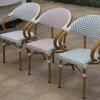 Mesa y silla de ratán para exterior, combinación para cafetería, villa, patio, jardín, mesa de centro pequeña, terraza, exterior, ocio, silla de ratán para exterior.