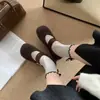 Zapatos Planos Mary Jane de Felpa de Dos Capas a la Moda para Mujer, con Cordones de Algodón Marrones, Otoño/Invierno 2026, Tacón de Una Correa