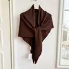 Xale de Tricô Grosso Cor Lisa Estilo Coreano para Mulheres Outono Inverno Macio Grudando Versátil Cachecol Triângulo Grande Simples Aquecedor de Pescoço Peça de Roupa Externa