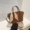 Bolsa Pequena com Textura Retrô para Mulheres 2024 Novo Estilo Coreano Versátil Bolsa Carteiro Tote Bolsa Saco Popular Bolsa de Ombro Único Transversal