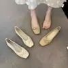 Sapatilhas Femininas de Salto Baixo 2026 Outono Novo Estilo Suave Estilo Francês para a Noite Sola Macia Modernas Versáteis Mocassins de Calçar