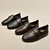 Zapatos Pequeños de Cuero Estilo Británico con Aumento Oculto de Altura Mocasines Slip-on Otoño 2026 Nuevos Versátiles Estilo Universitario Hebilla de Cuero Zapatos Individuales para Mujer