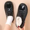 Botas de lluvia elegantes y cálidas, diseño de tubo corto, con forro fijo de felpa, que aumentan la altura, impermeables, adecuadas para mujeres, uso en la cocina, suela gruesa y antideslizantes